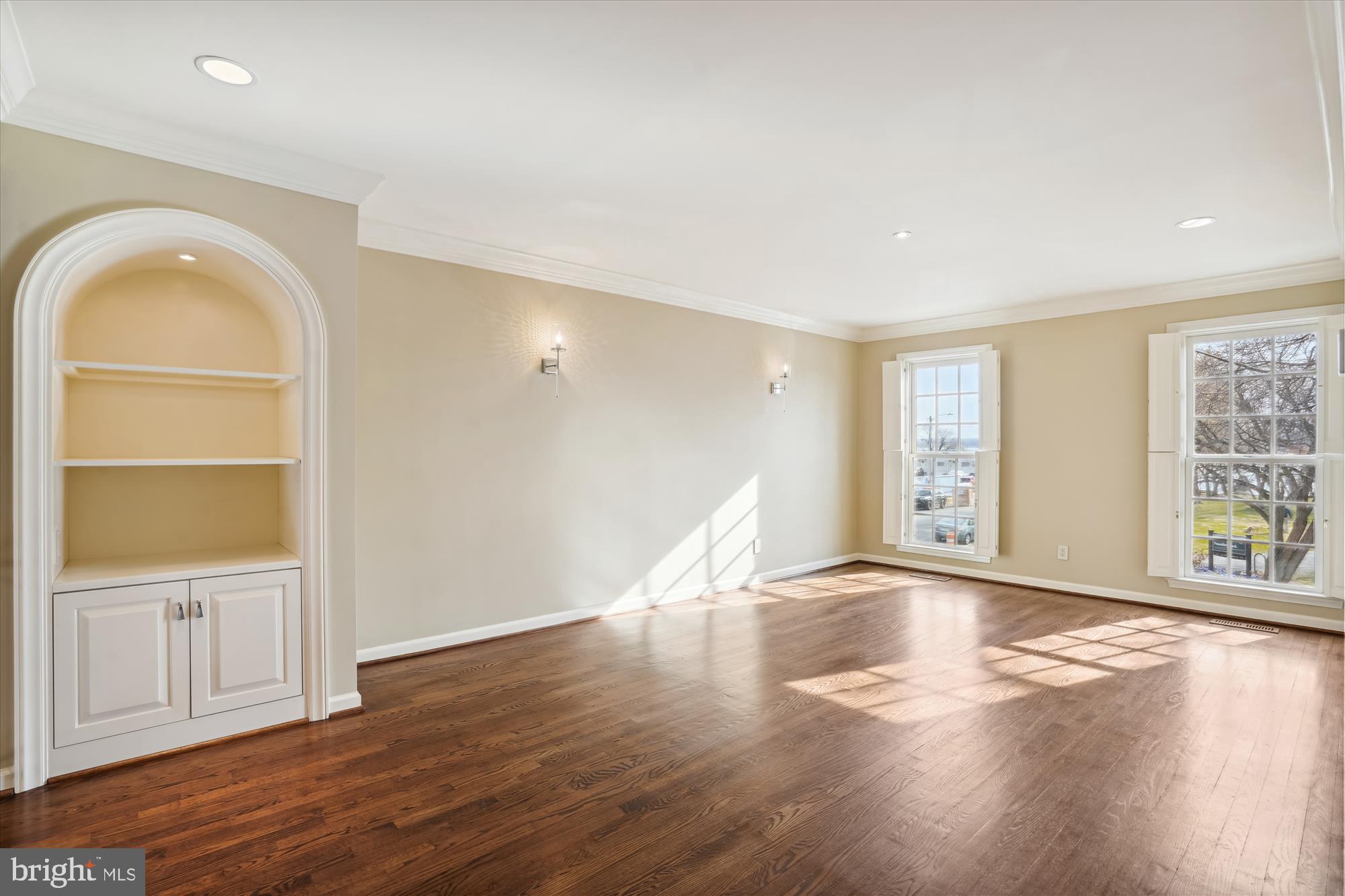 OLD TOWN ALEXANDRIA - Residential