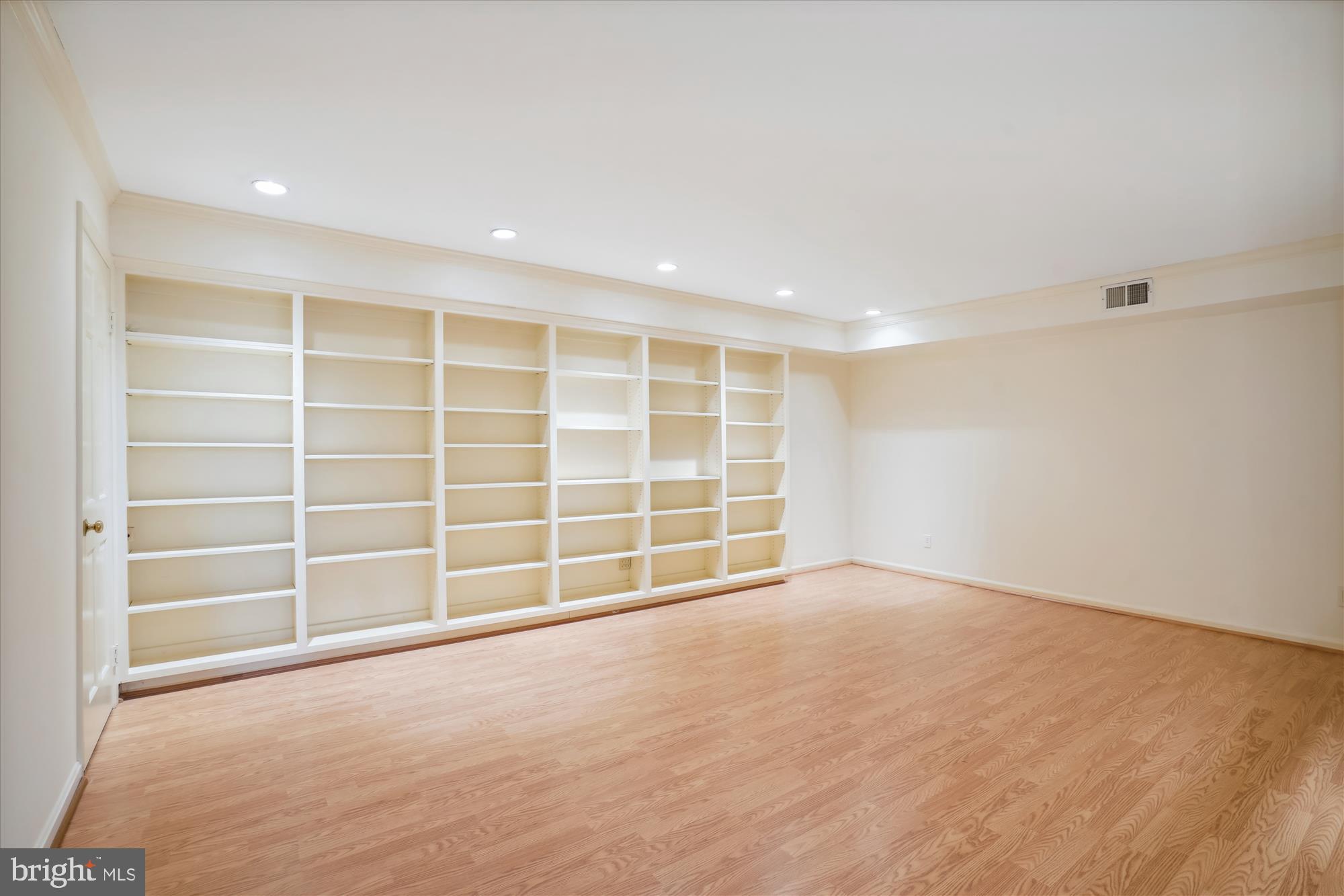 OLD TOWN ALEXANDRIA - Residential