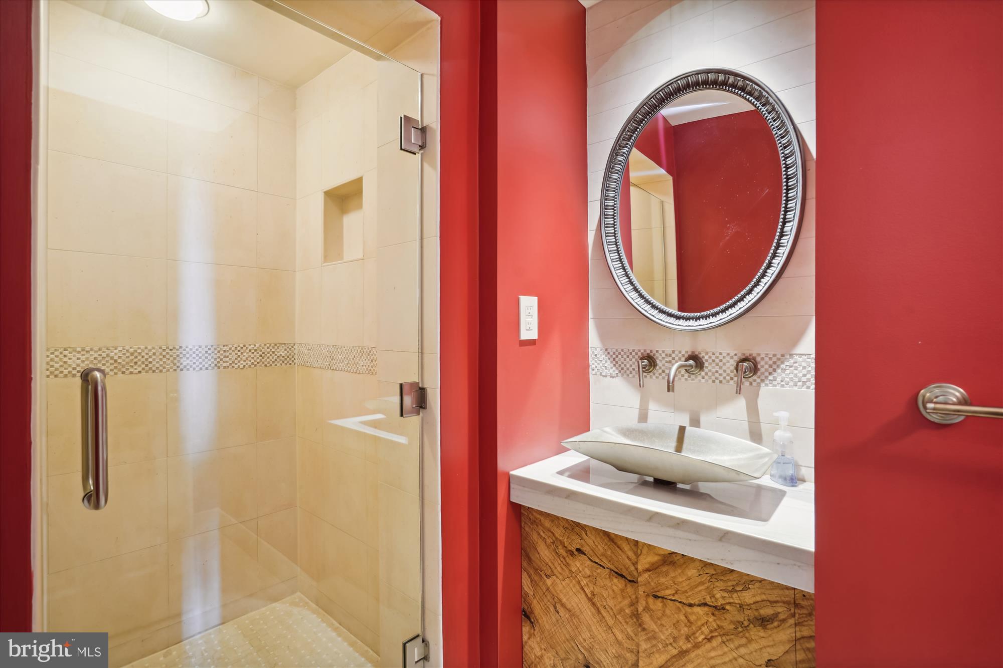 OLD TOWN ALEXANDRIA - Residential