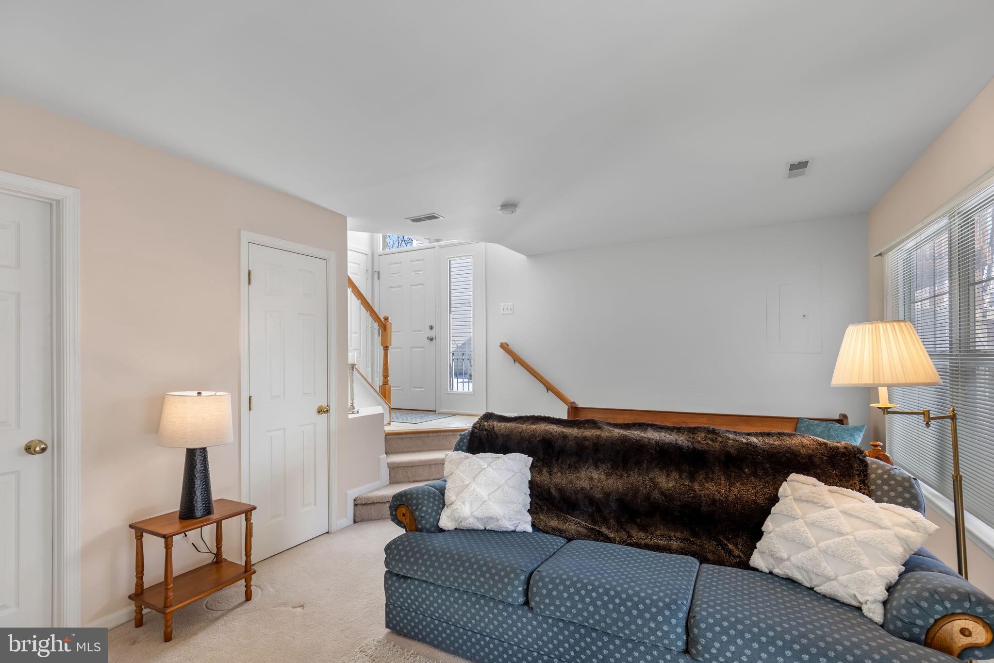 SOUTH RIDING - Residential