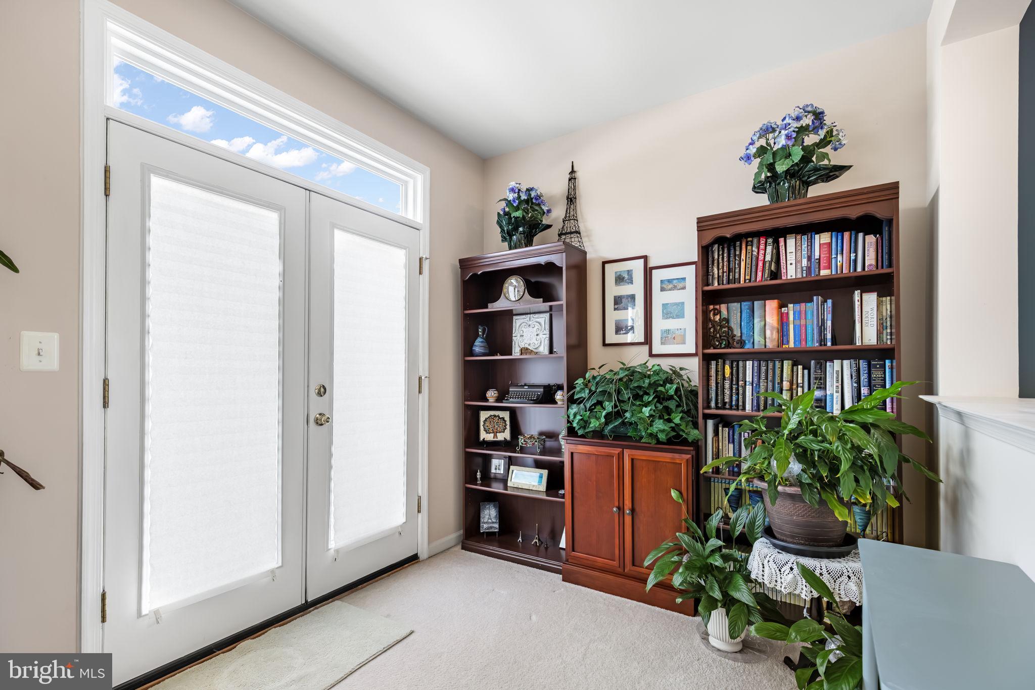 SOUTH RIDING - Residential