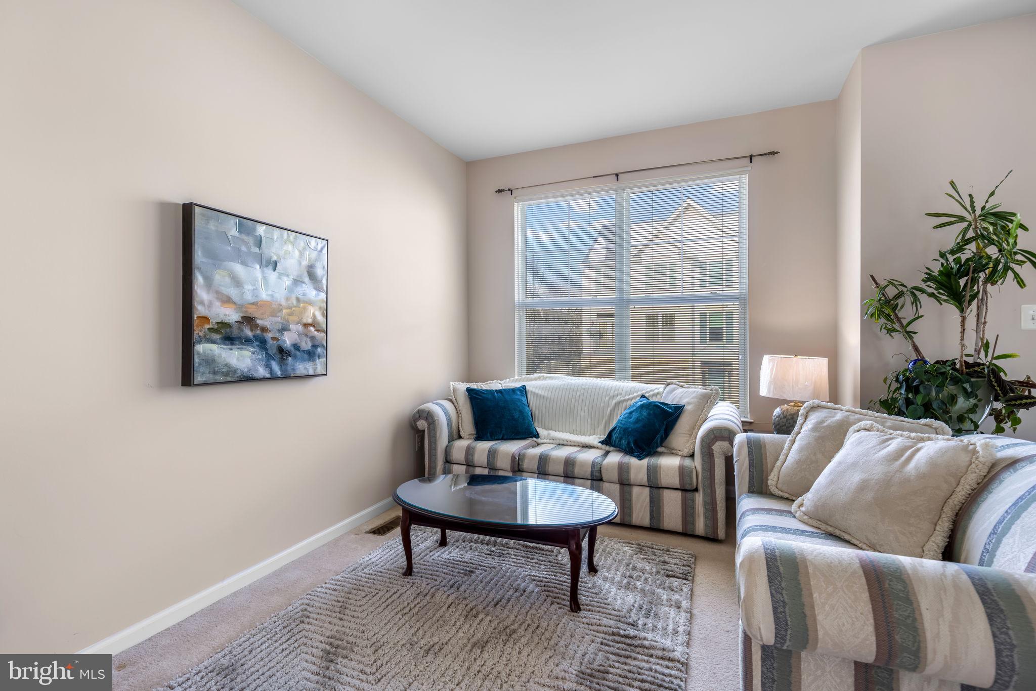 SOUTH RIDING - Residential