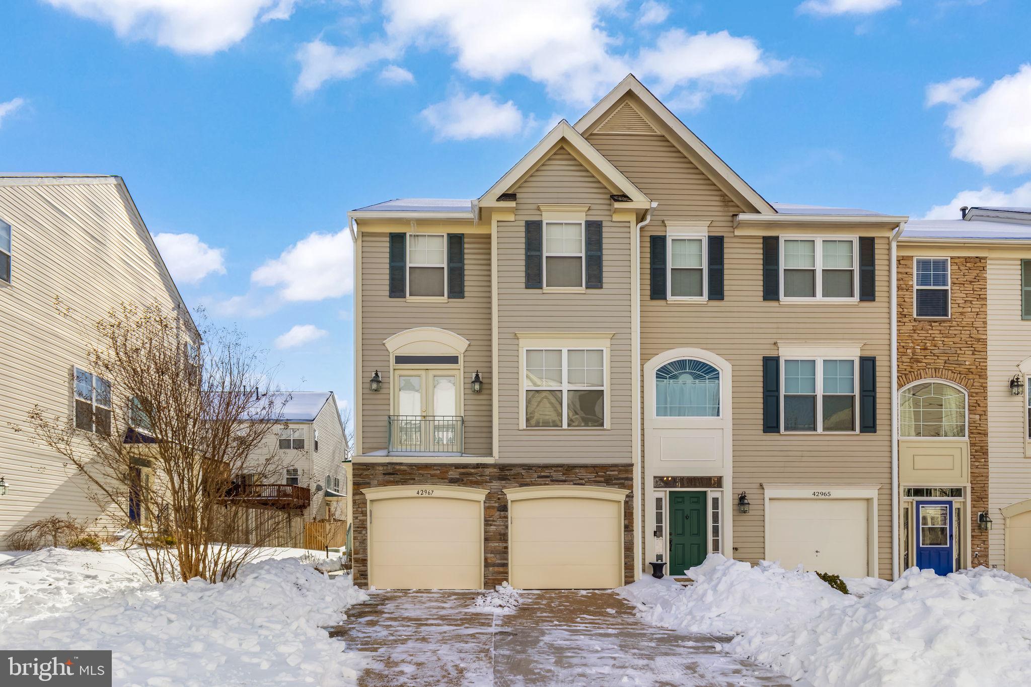 SOUTH RIDING - Residential