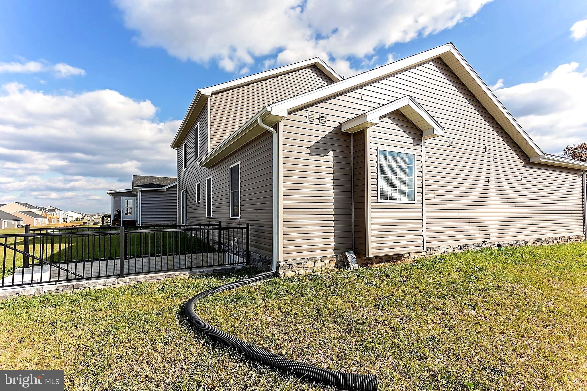 RED HILL - Residential