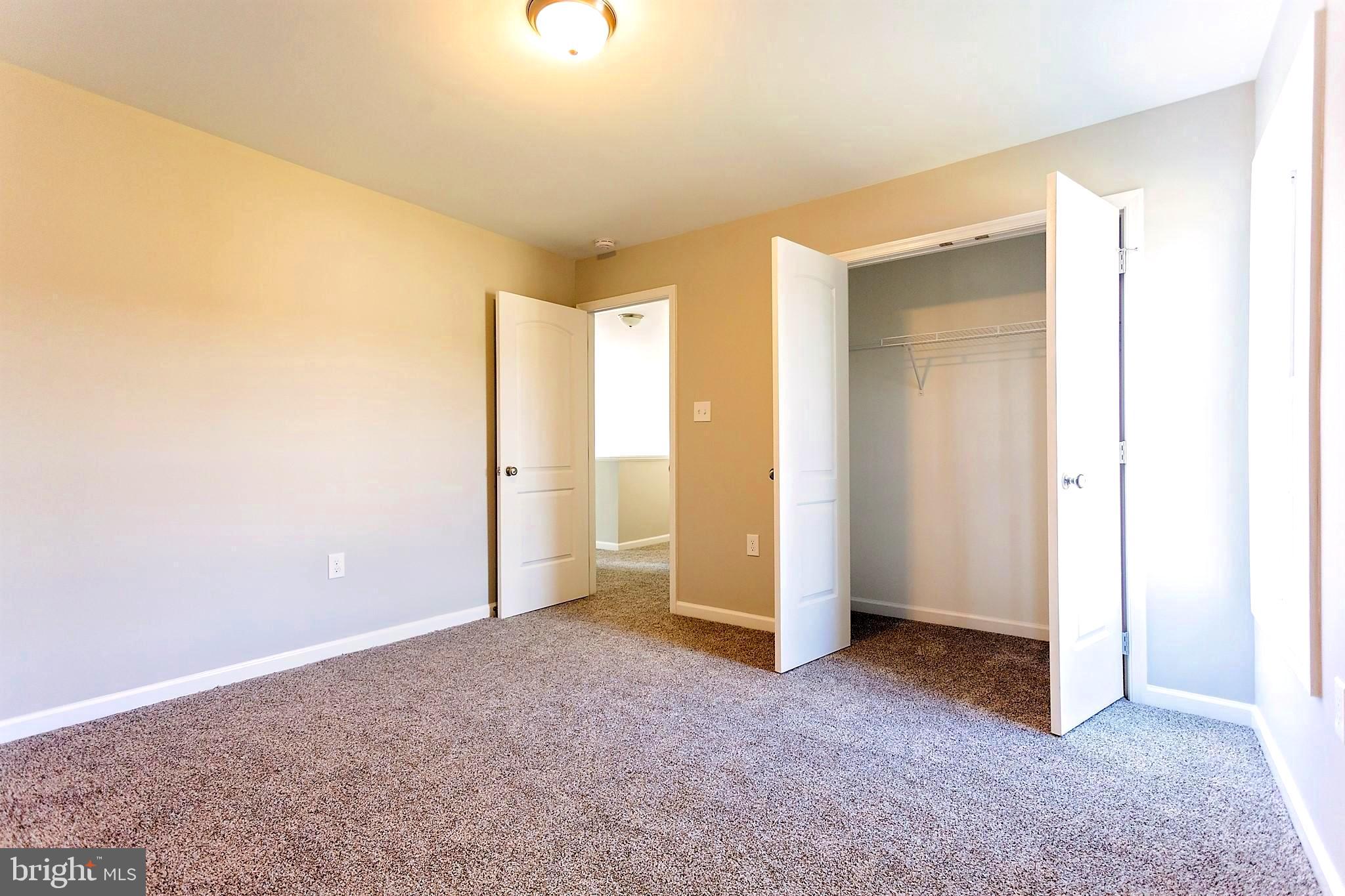 RED HILL - Residential