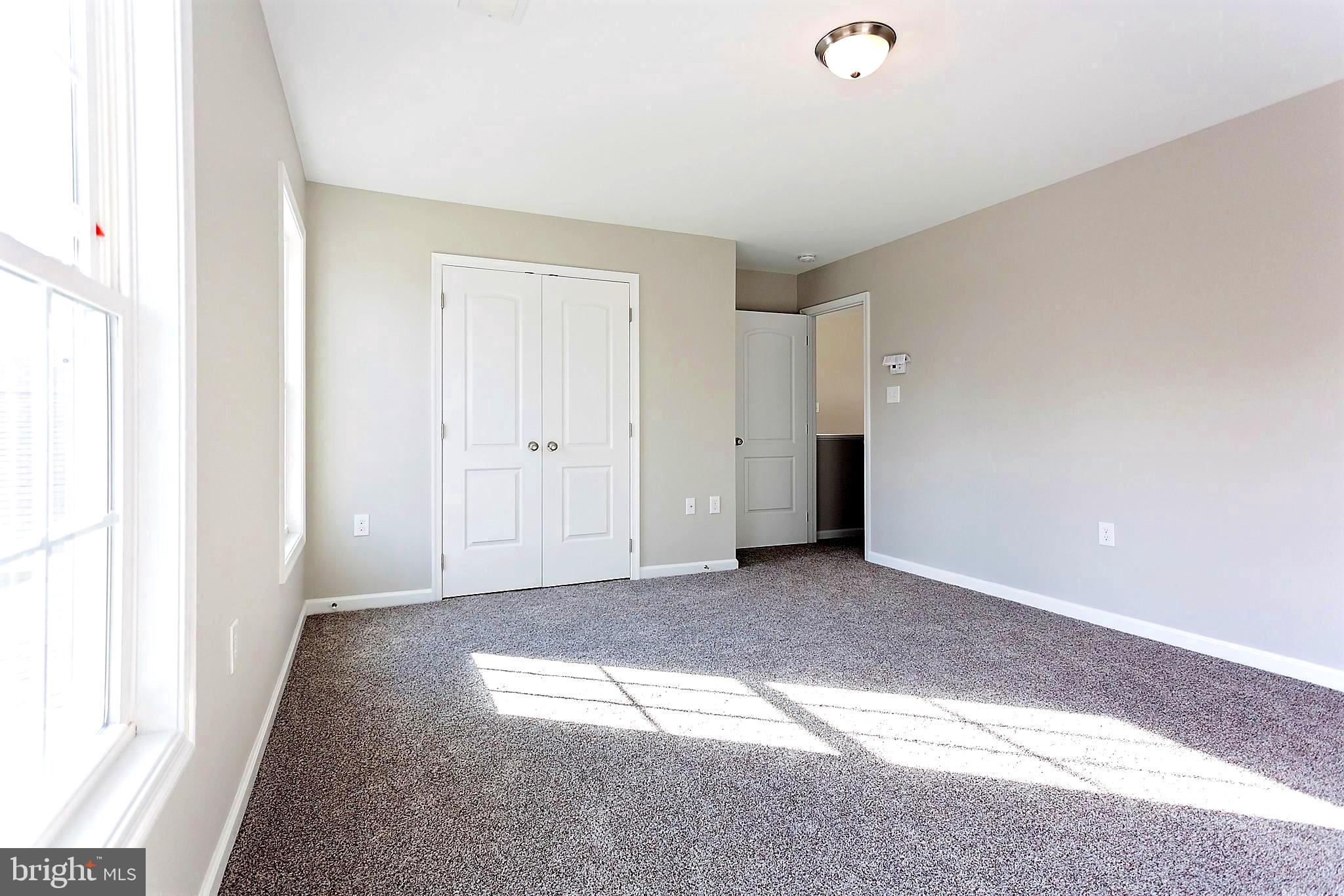 RED HILL - Residential