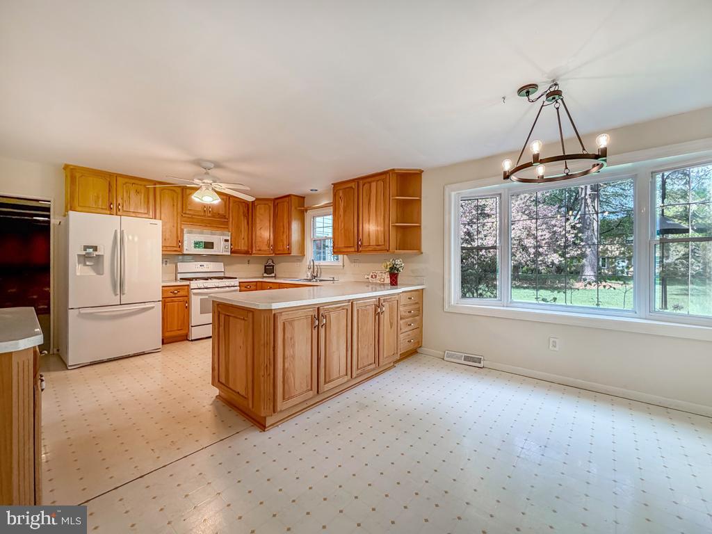 PARK TOWN ESTATES - Residential