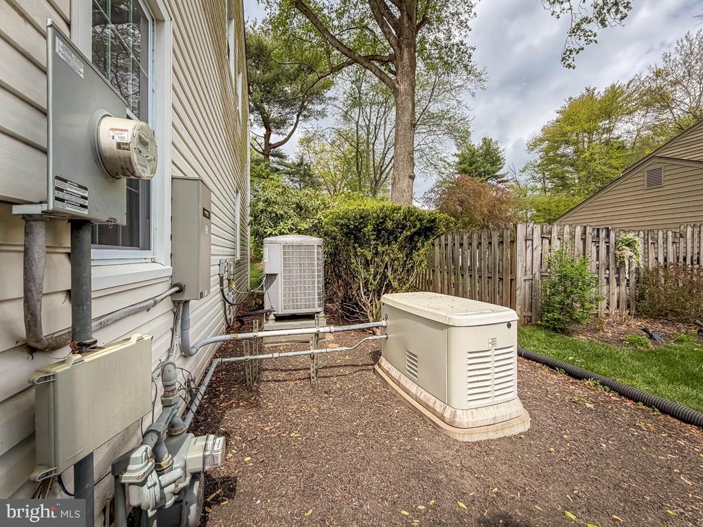 PARK TOWN ESTATES - Residential