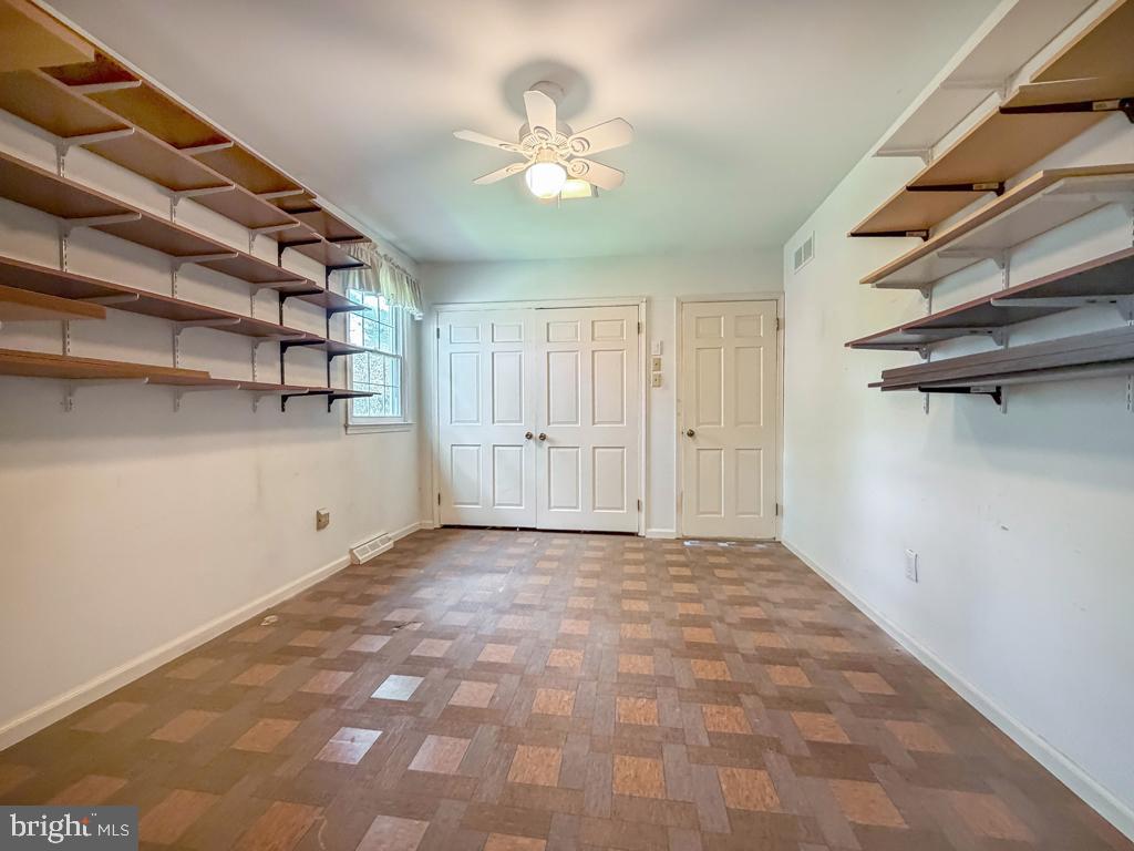 PARK TOWN ESTATES - Residential