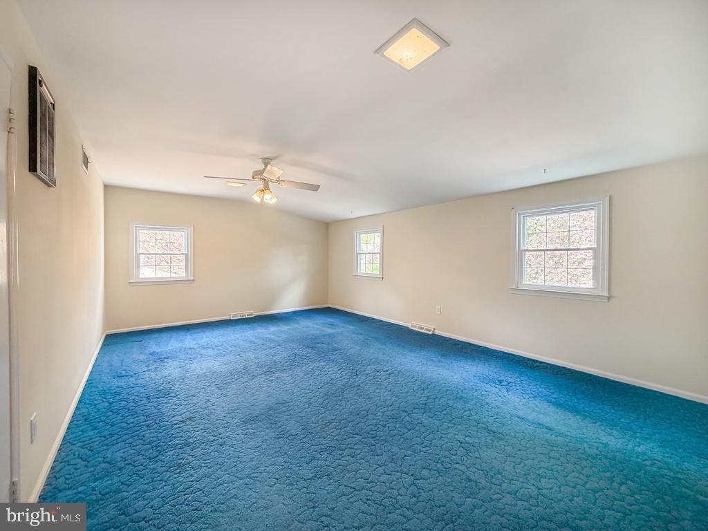 PARK TOWN ESTATES - Residential