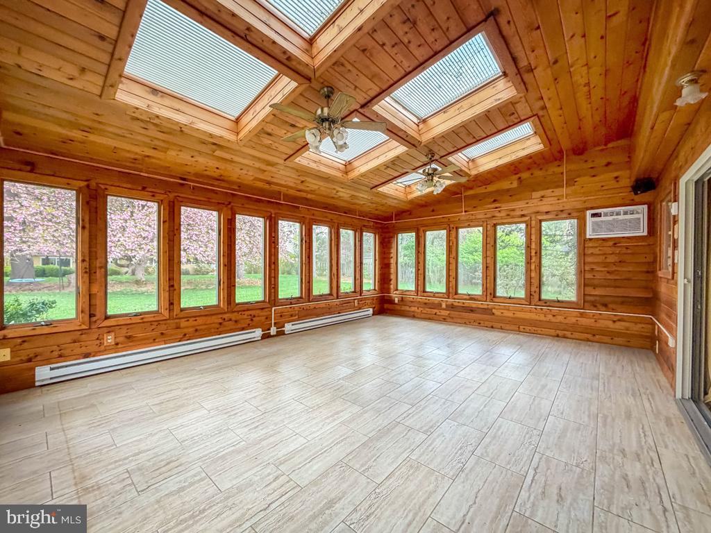 PARK TOWN ESTATES - Residential