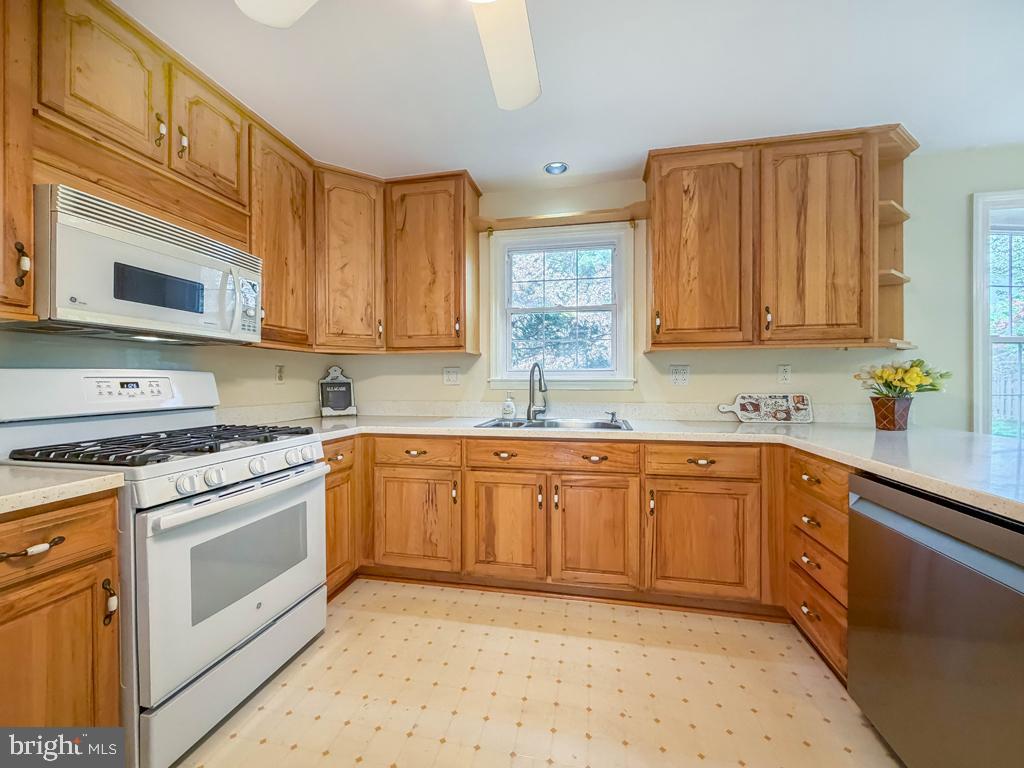 PARK TOWN ESTATES - Residential