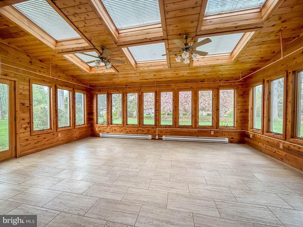 PARK TOWN ESTATES - Residential