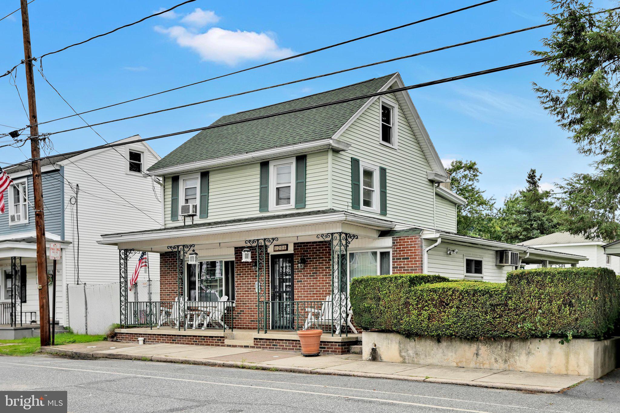 206 VALLEY STREET