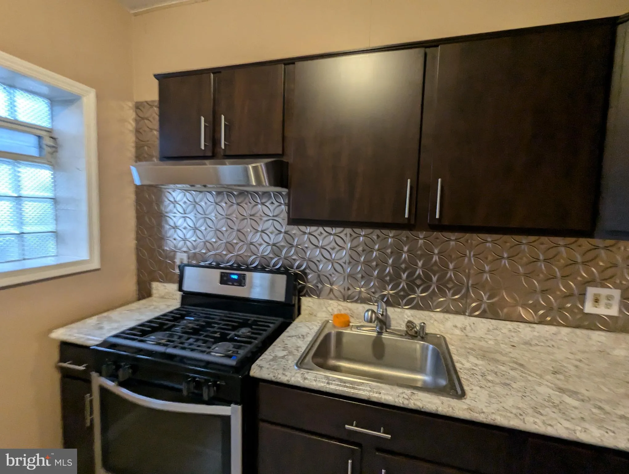 Philadelphia, Pennsylvania 19130, United States, 2 Bedrooms Bedrooms, ,1 BathroomBathrooms,Residential,Contingent,11861