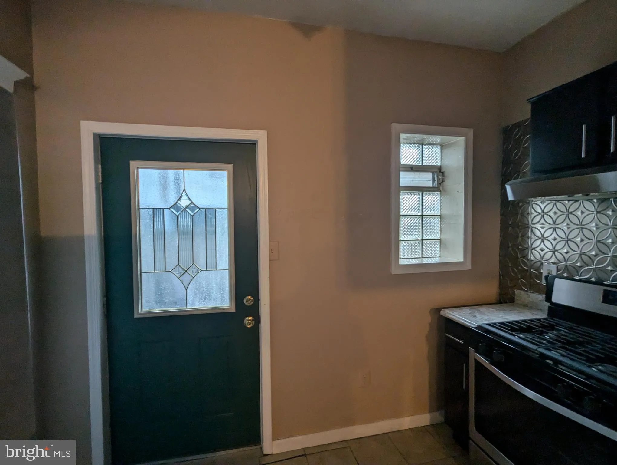 Philadelphia, Pennsylvania 19130, United States, 2 Bedrooms Bedrooms, ,1 BathroomBathrooms,Residential,Contingent,11861
