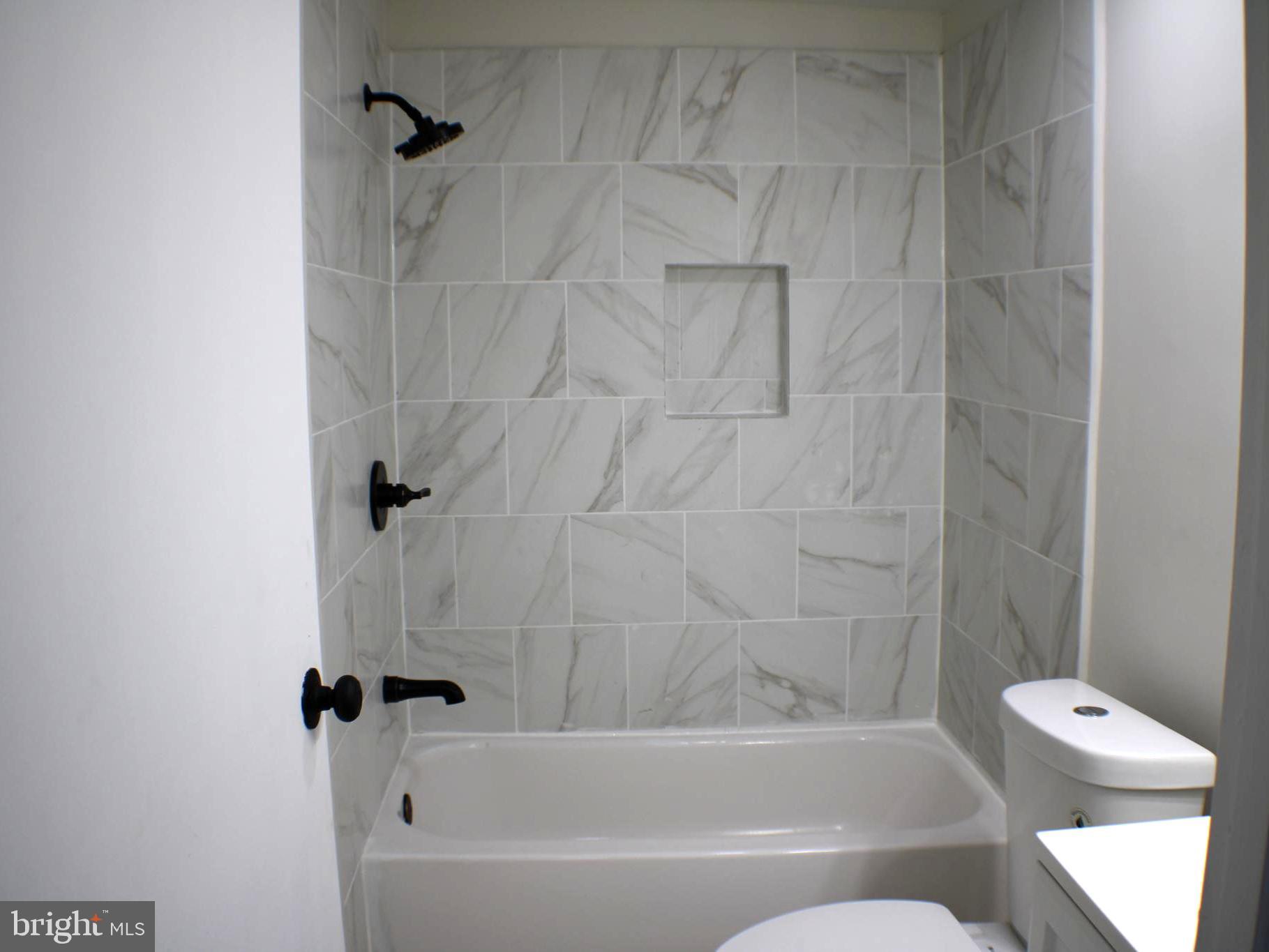 ELKINS PARK - Residential Lease