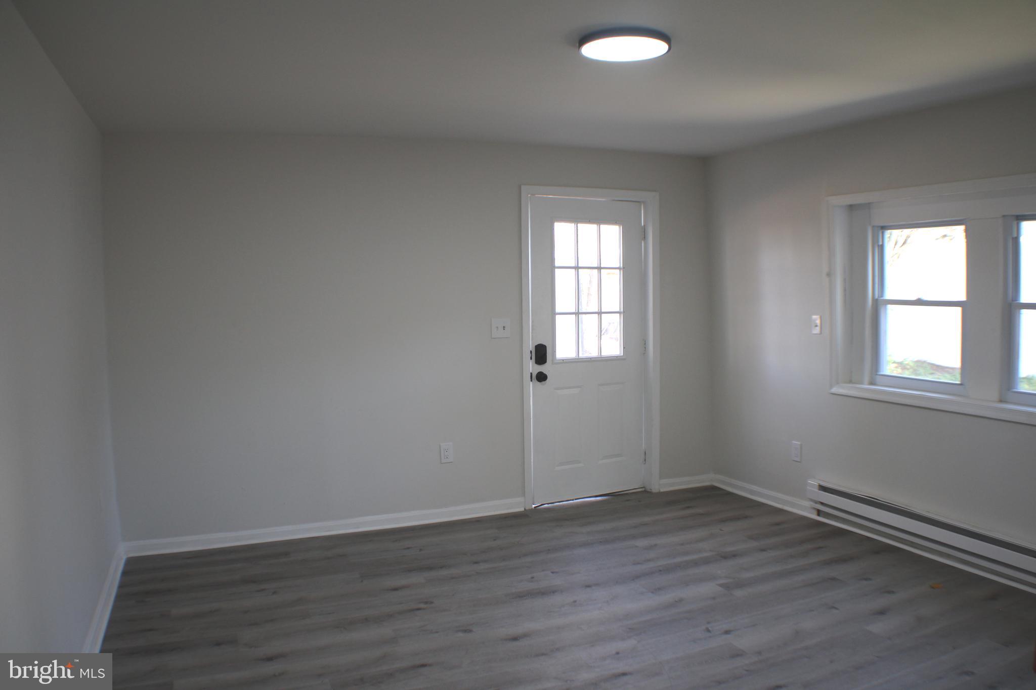 ELKINS PARK - Residential Lease