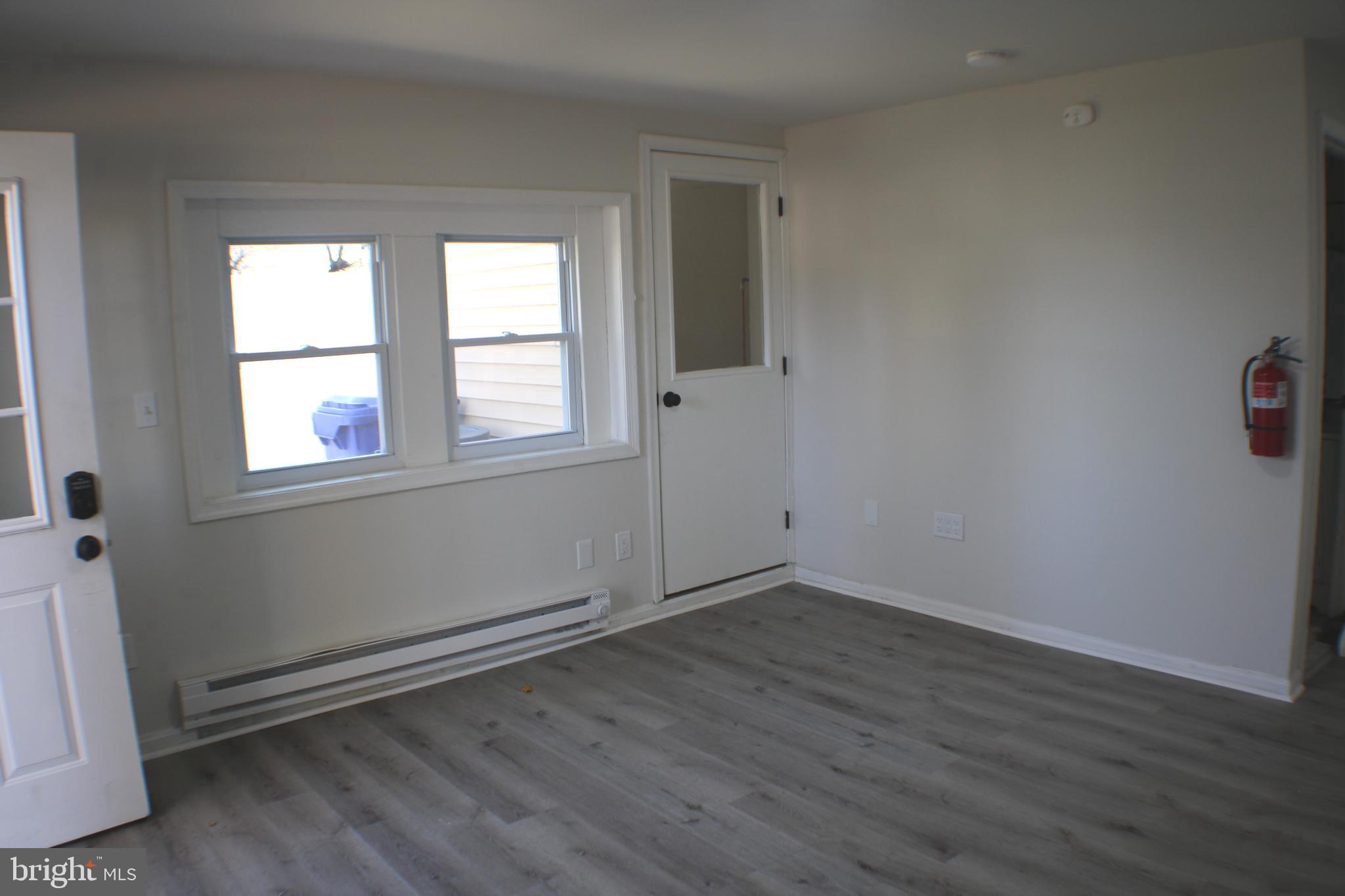 ELKINS PARK - Residential Lease