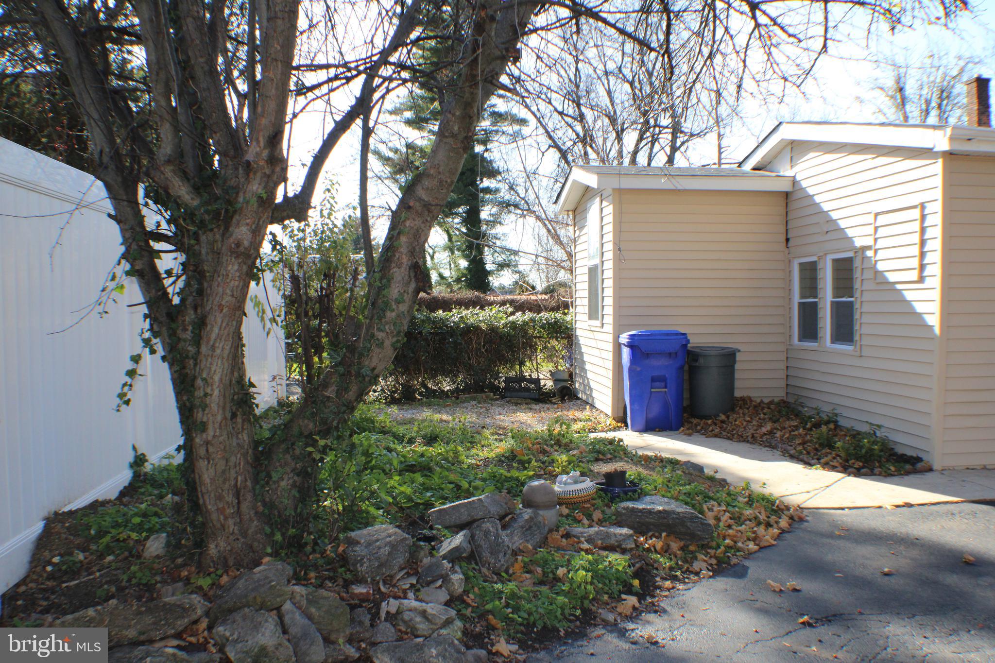 ELKINS PARK - Residential Lease