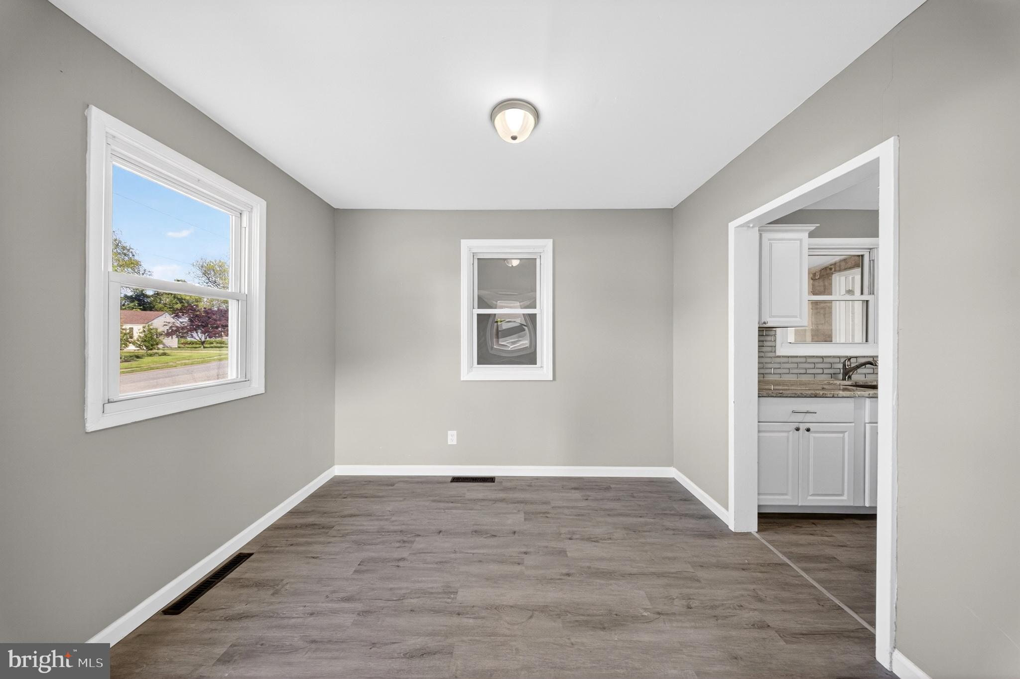 MANOR PARK - Residential