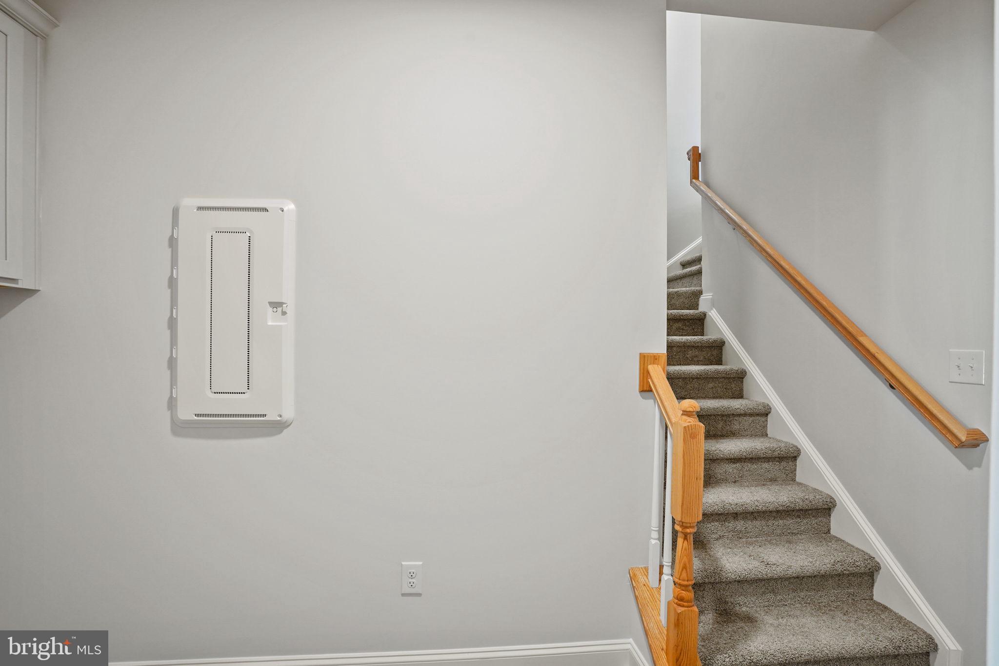 CAPTAINS WAY - Residential