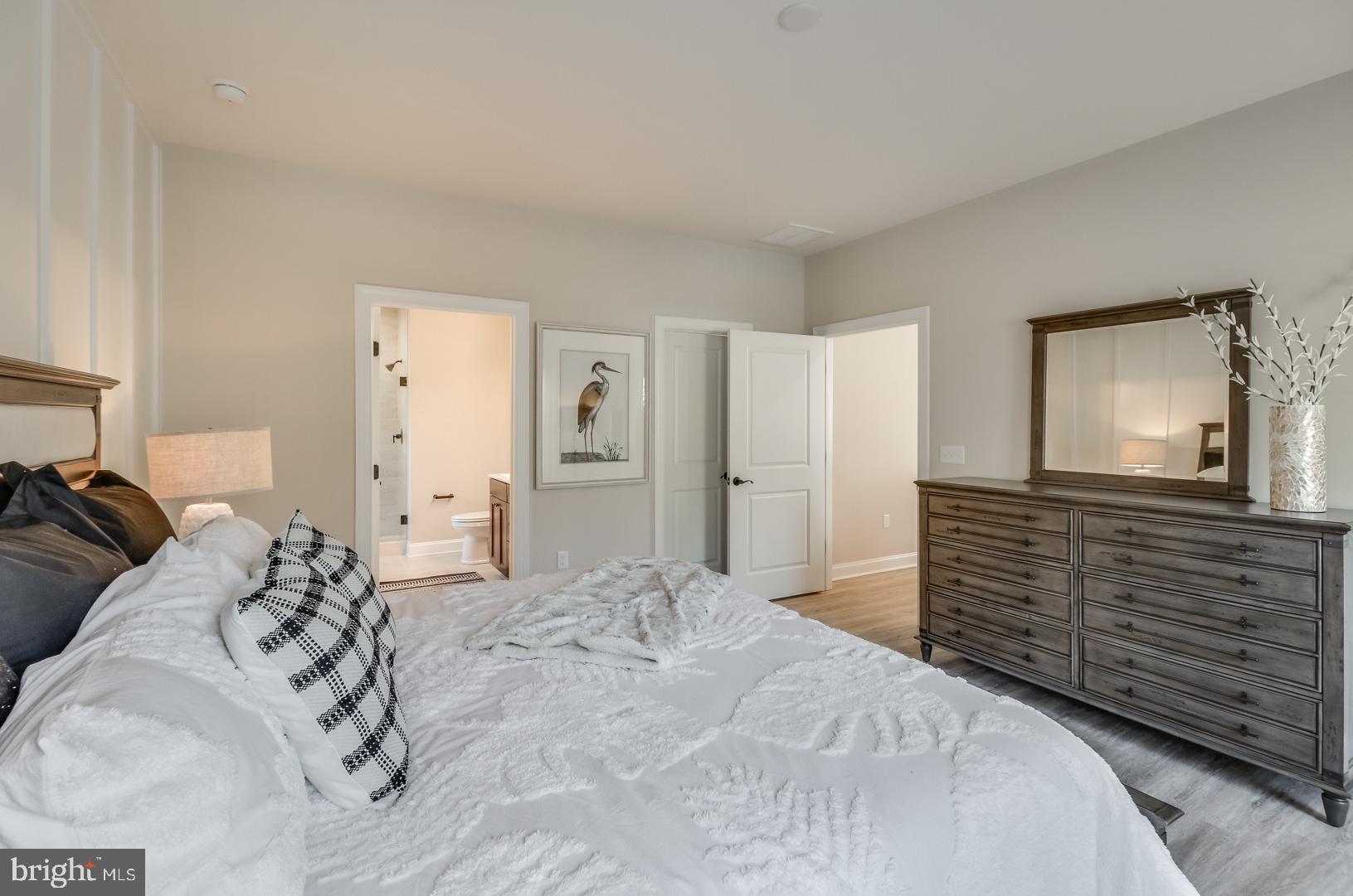 CAPTAINS WAY - Residential