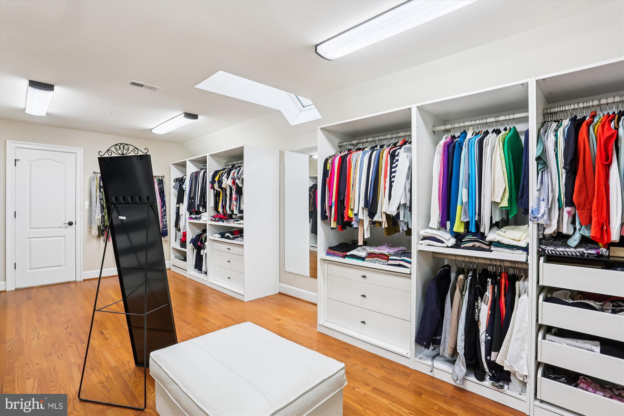 JAMES CREEK - Residential