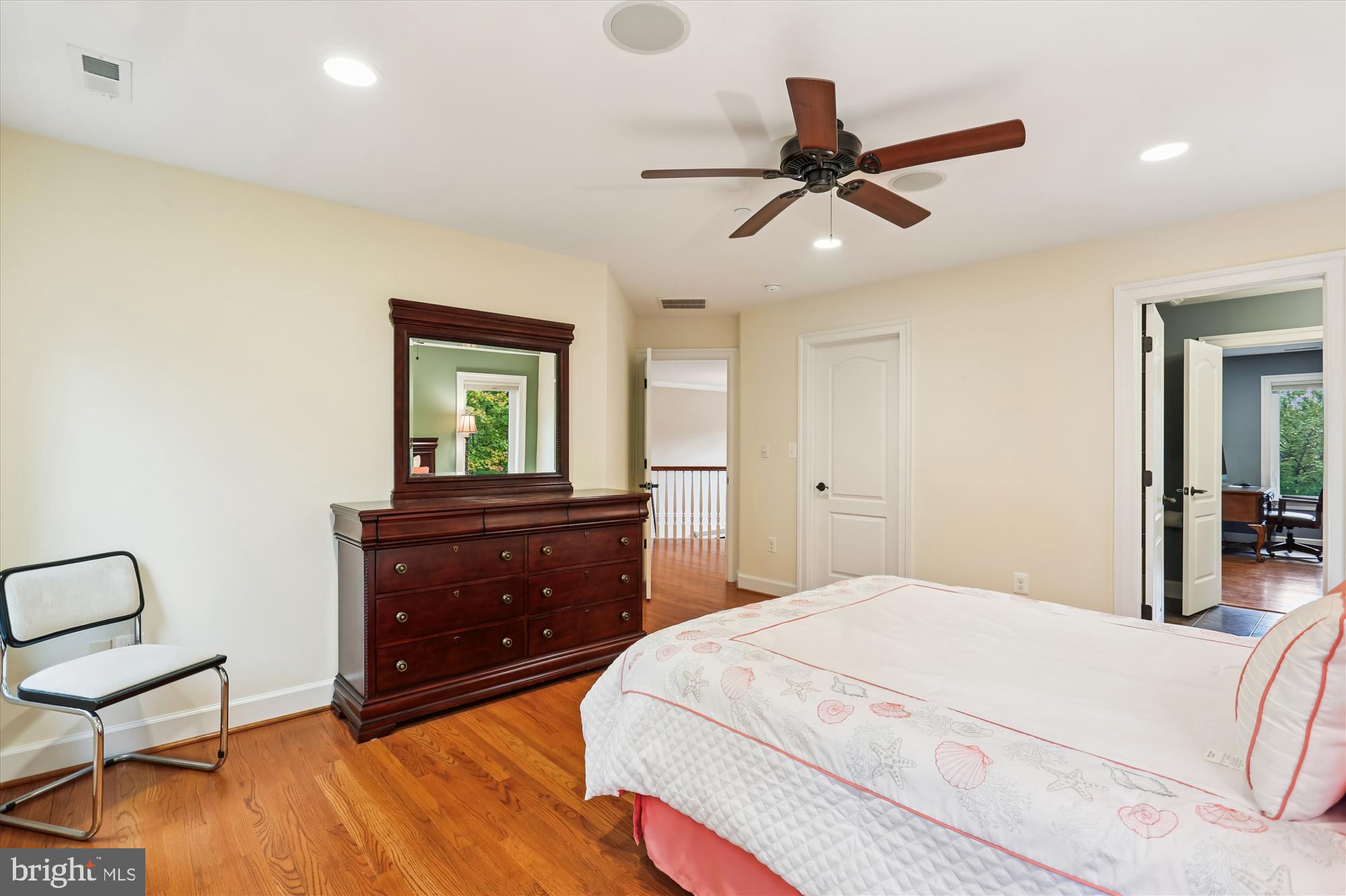 JAMES CREEK - Residential