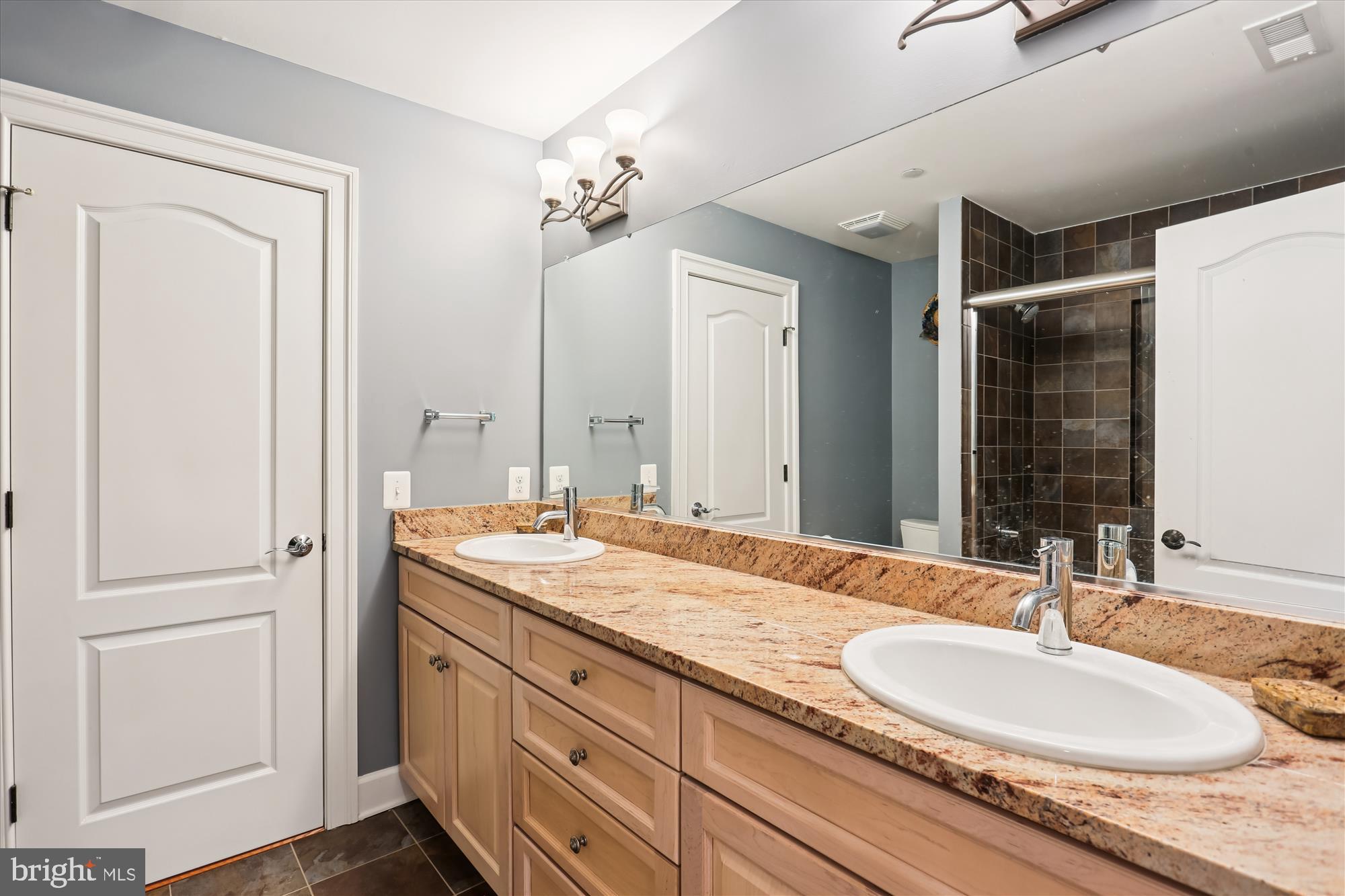 JAMES CREEK - Residential