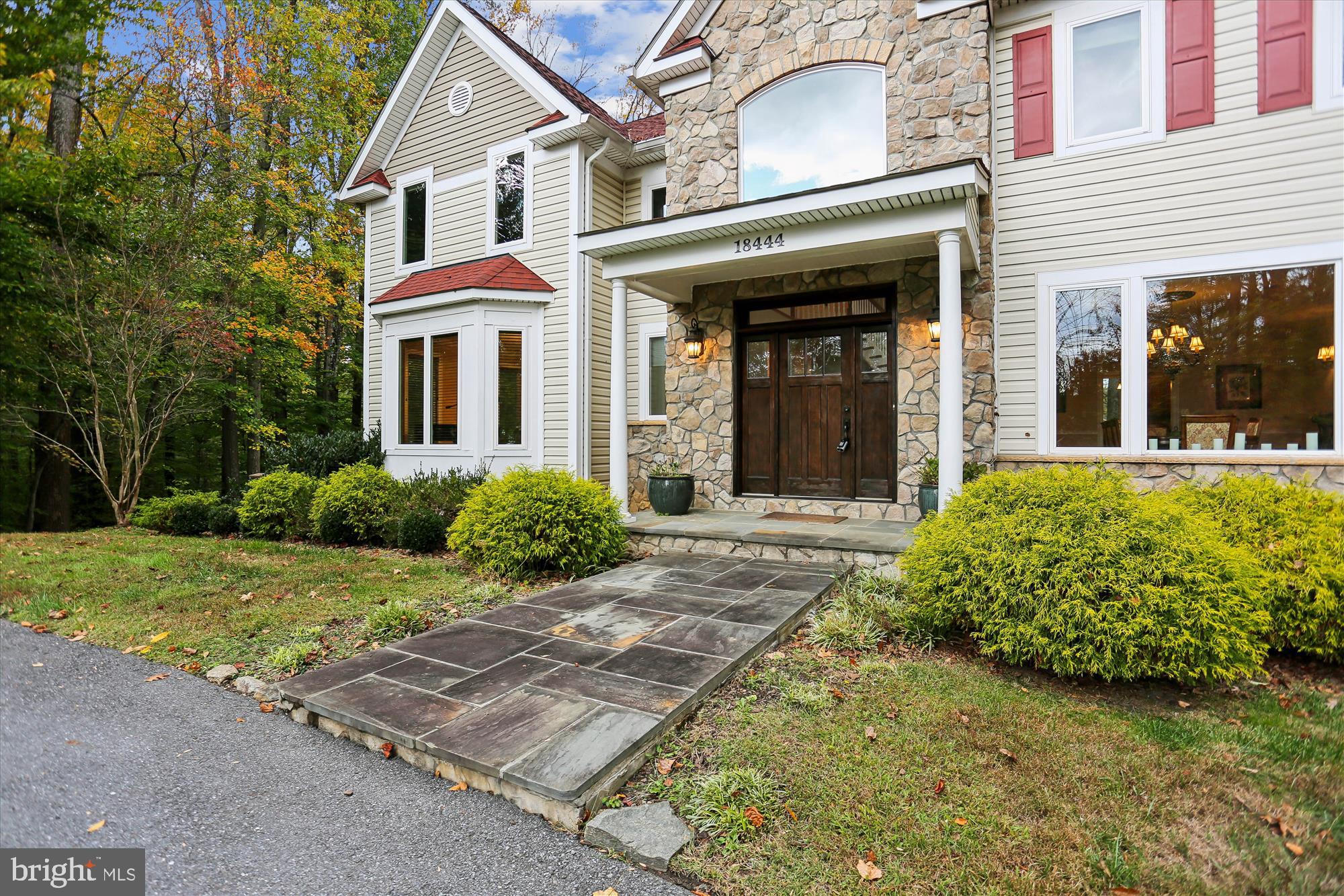 JAMES CREEK - Residential