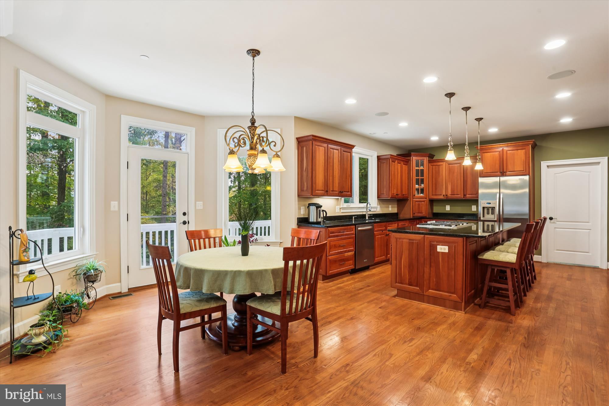 JAMES CREEK - Residential