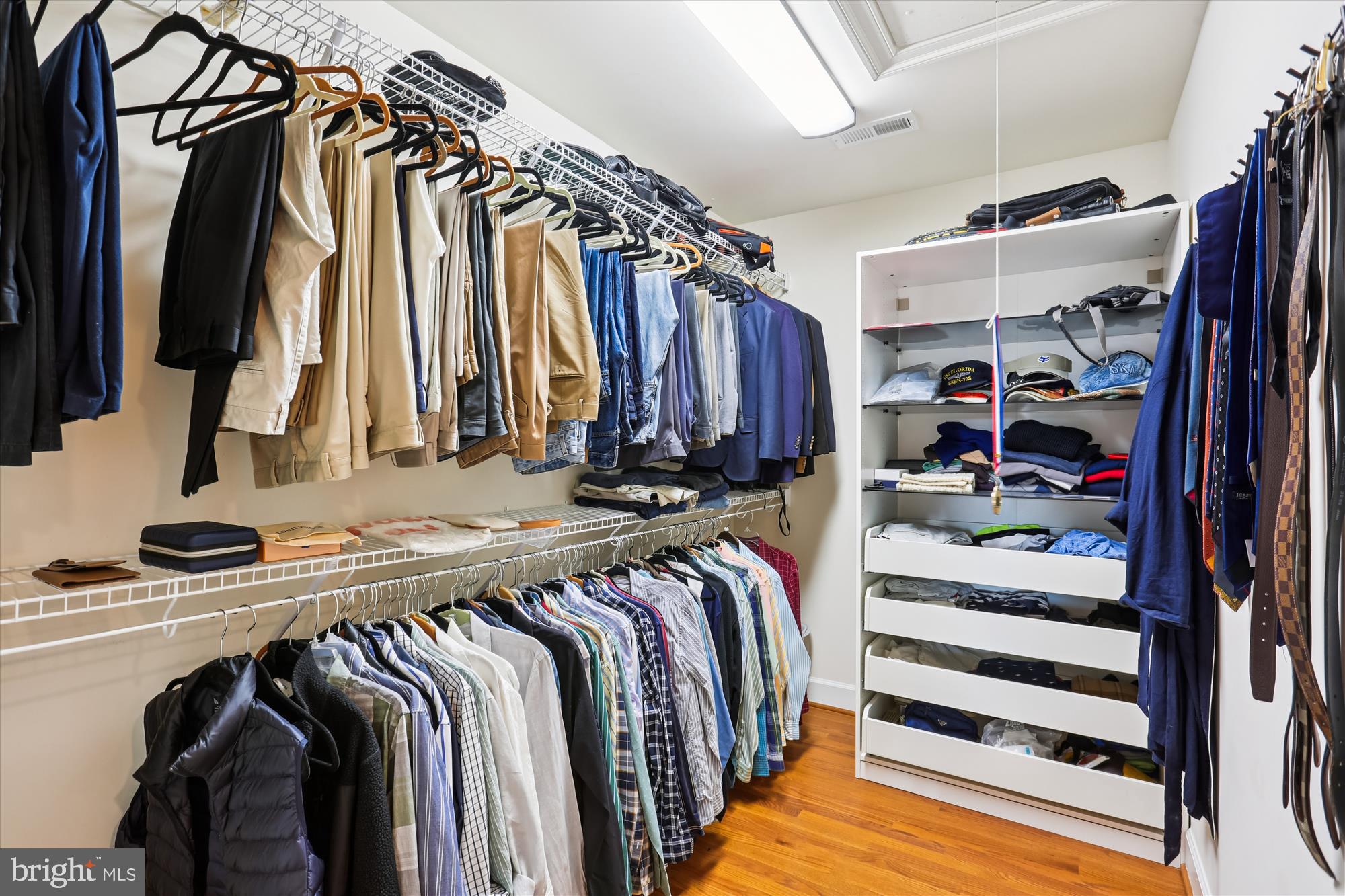 JAMES CREEK - Residential