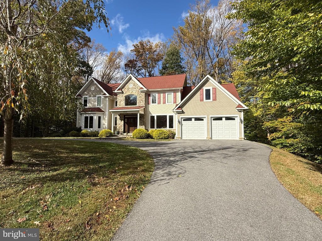Photo of 18444 Forest Crossing Court, OLNEY, MD 20832 (MLS # MDMC2205142)