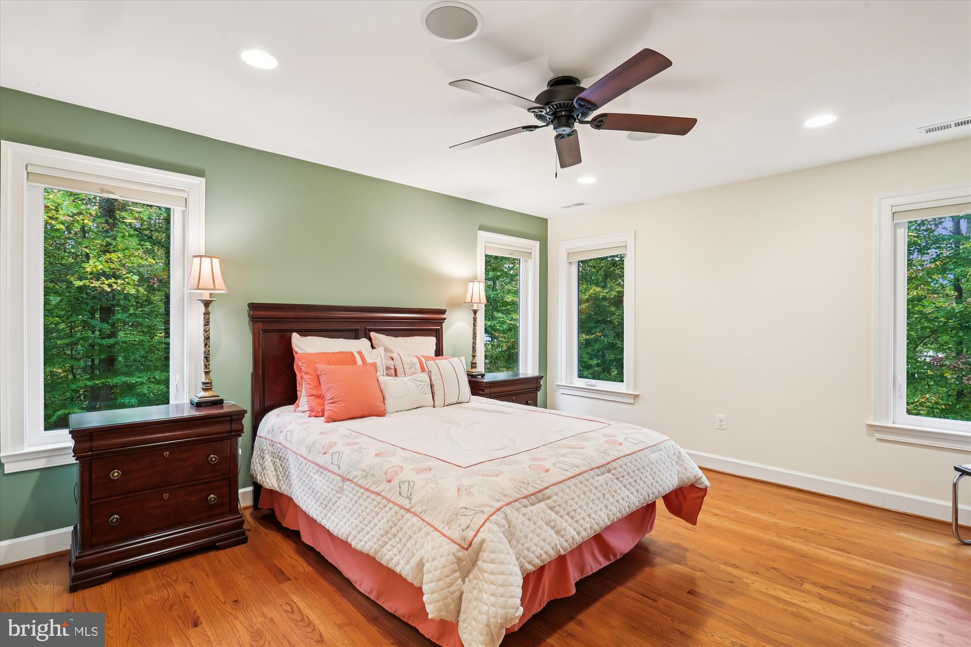 JAMES CREEK - Residential