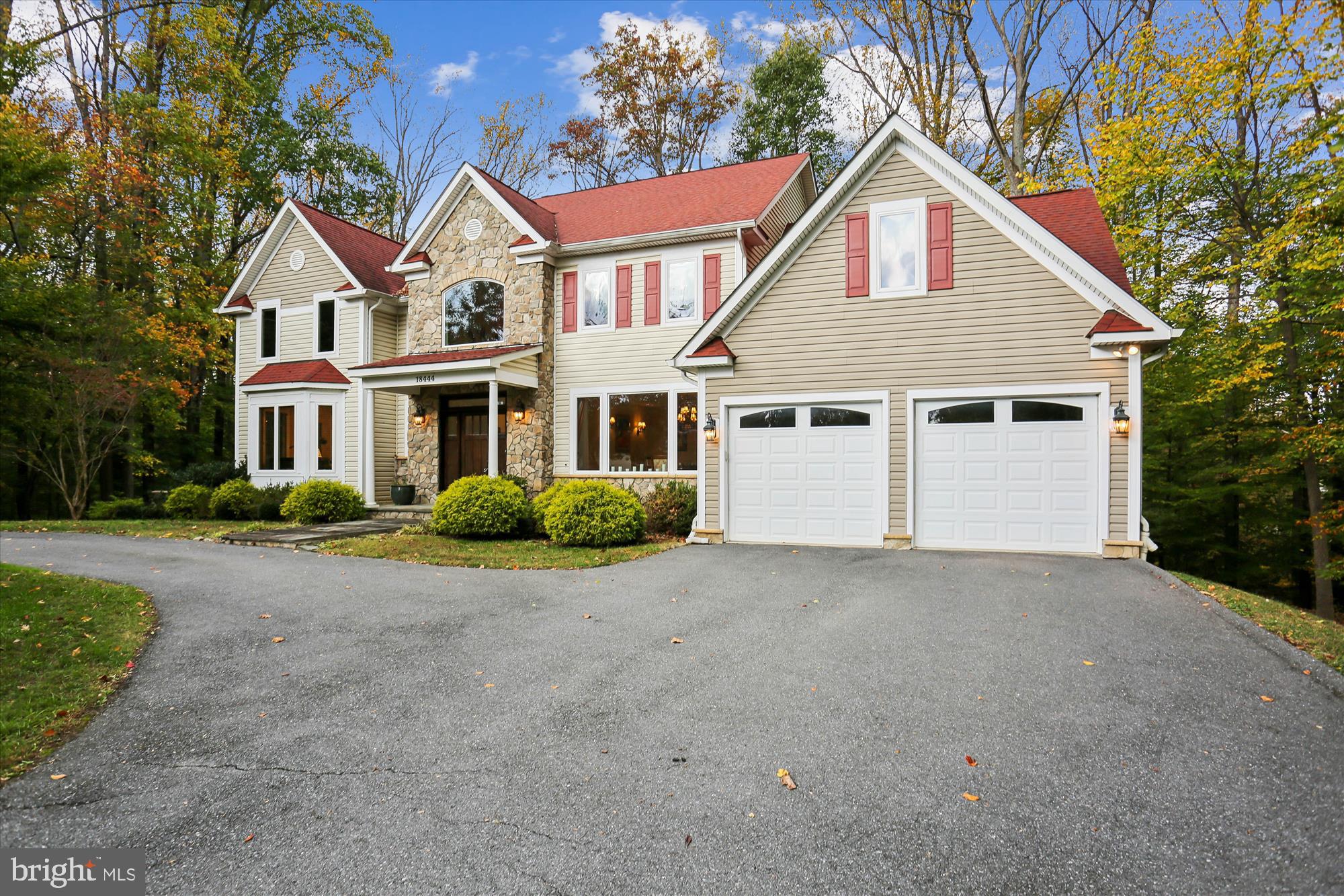 JAMES CREEK - Residential