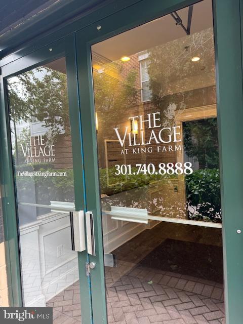 302 KING FARM BOULEVARD 30208