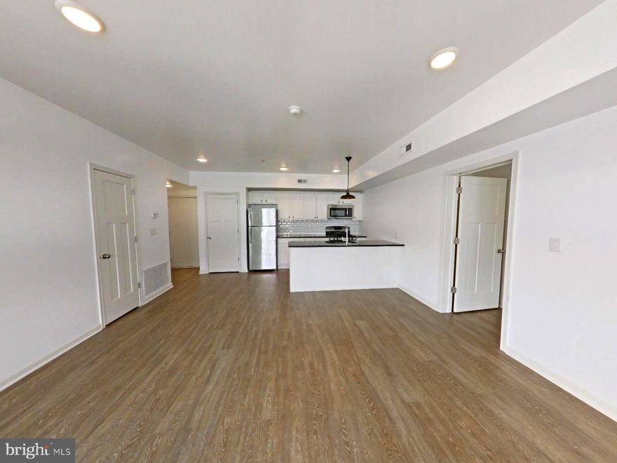 Spacious and sunny 1-bedroom home available now! Situated on a quiet street, close to shopping, dining, public transit, and more. Your new home features oversized windows for lots of light, gorgeous wood-inspired flooring, granite countertops, stainless steel appliances, and your own washer/dryer combination in-unit! Pet friendly with no additional fees or deposits. Rent payments and service requests are easy with our online resident portal. This home will not last long - apply today!