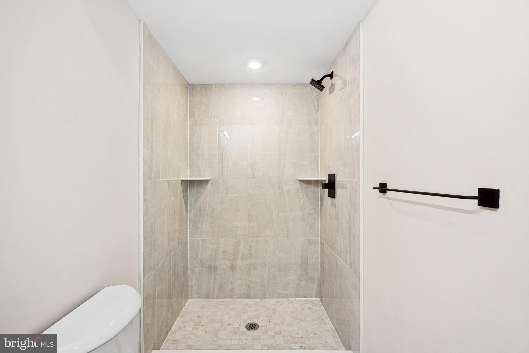 PENNSPORT - Residential Lease