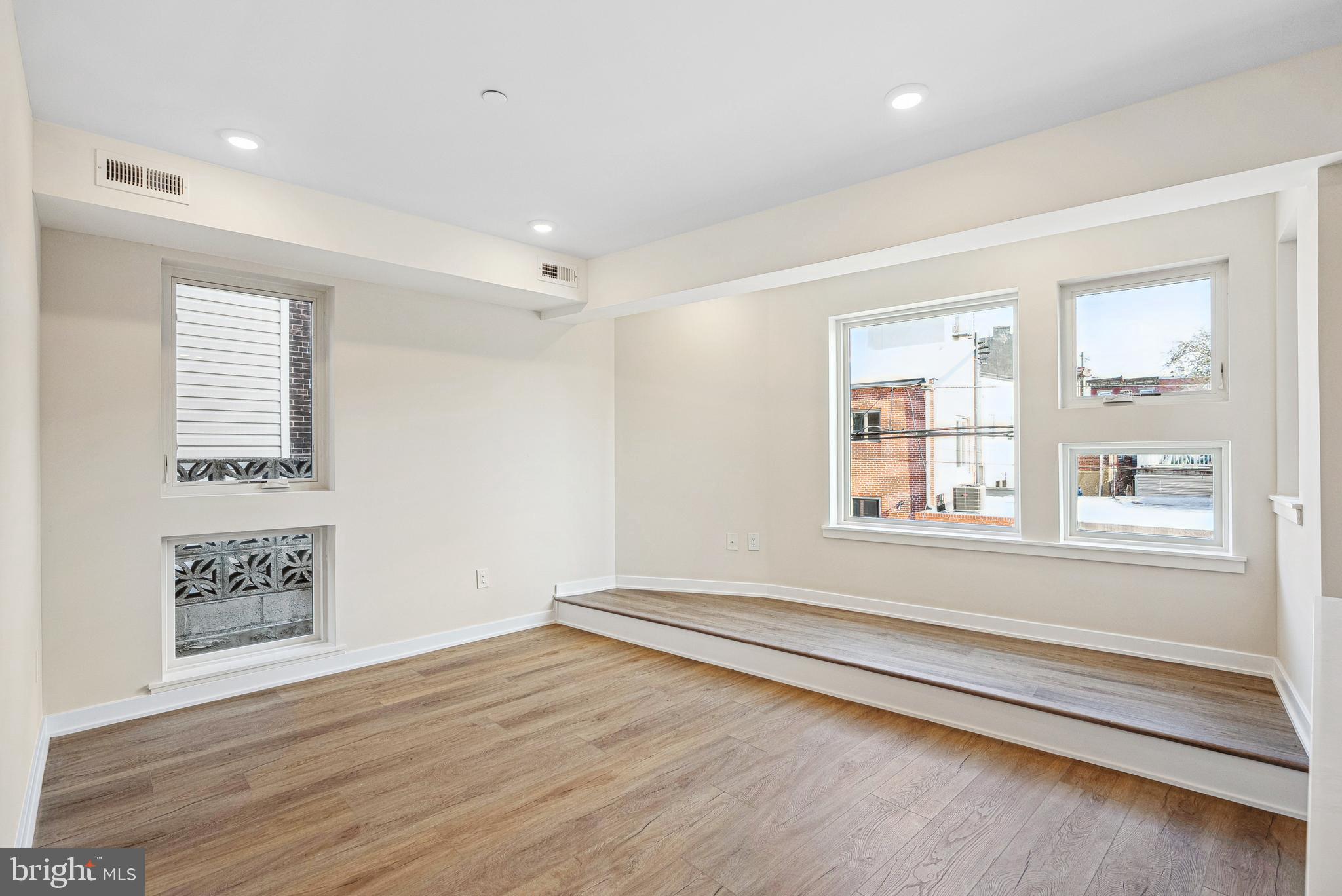 PENNSPORT - Residential Lease