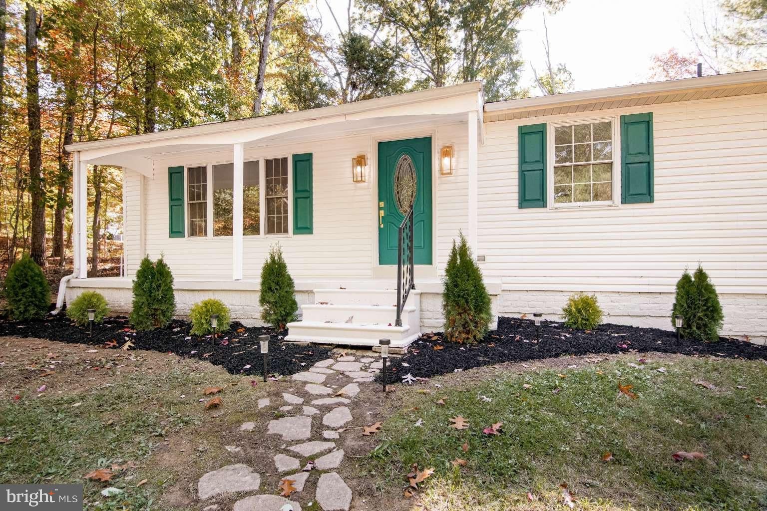 36 WHITE OAK DRIVE
