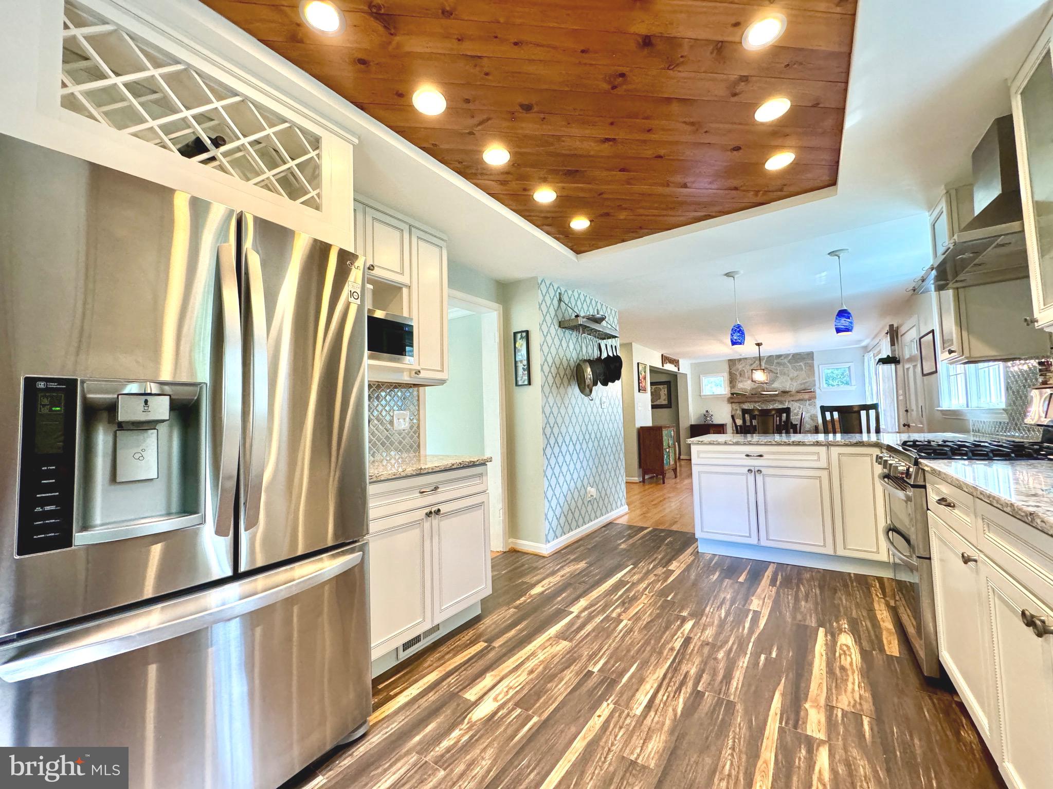 FALLS HILL - Residential Lease