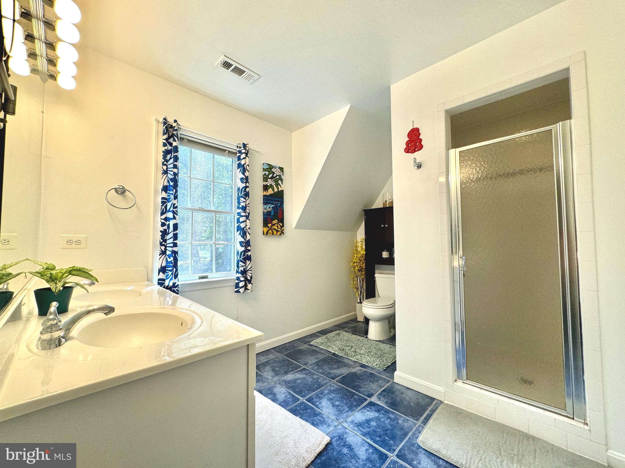 FALLS HILL - Residential Lease