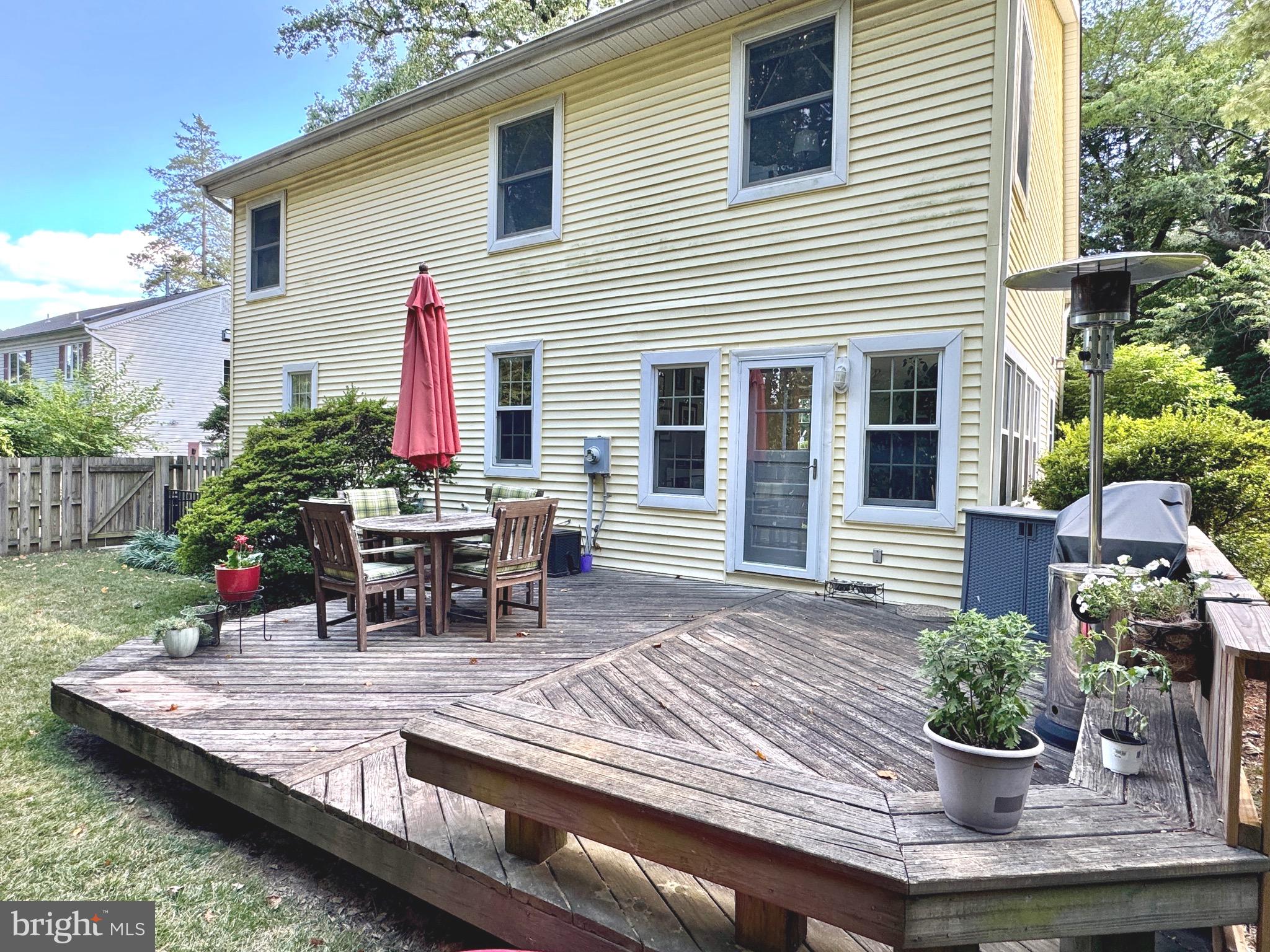 FALLS HILL - Residential Lease