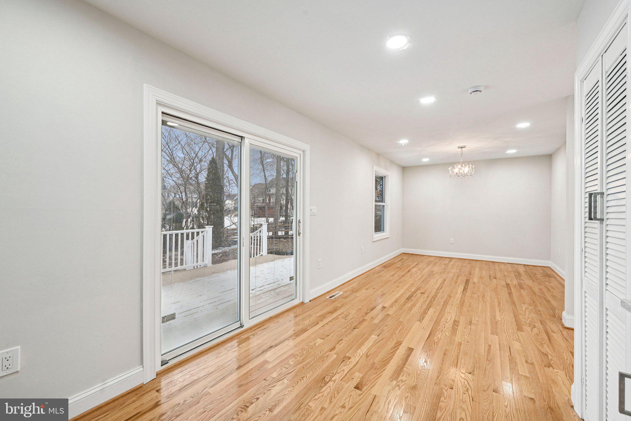 CARROLL SQUARE - Residential