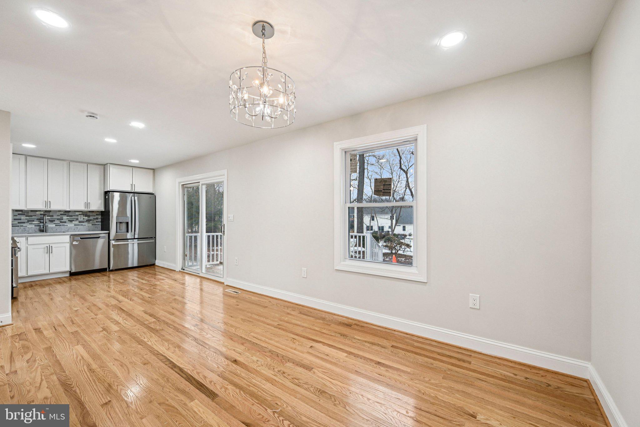 CARROLL SQUARE - Residential