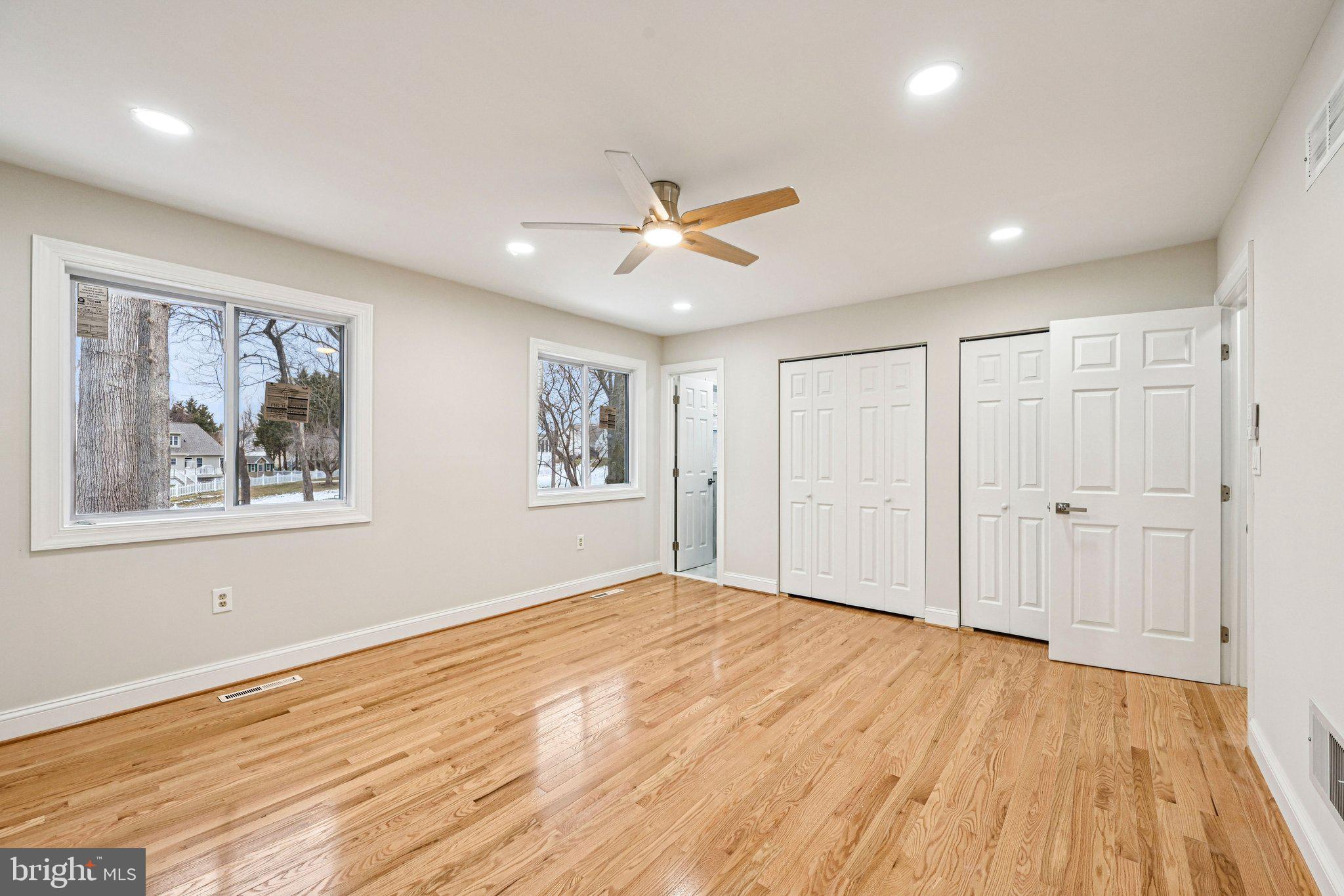 CARROLL SQUARE - Residential