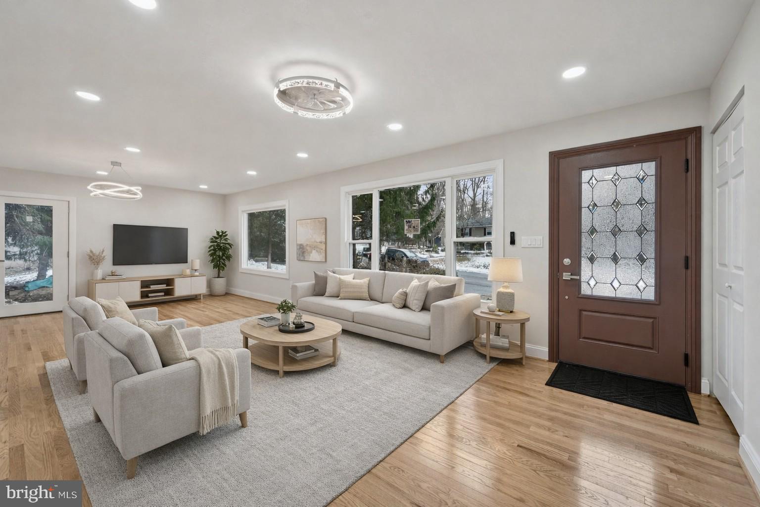 CARROLL SQUARE - Residential