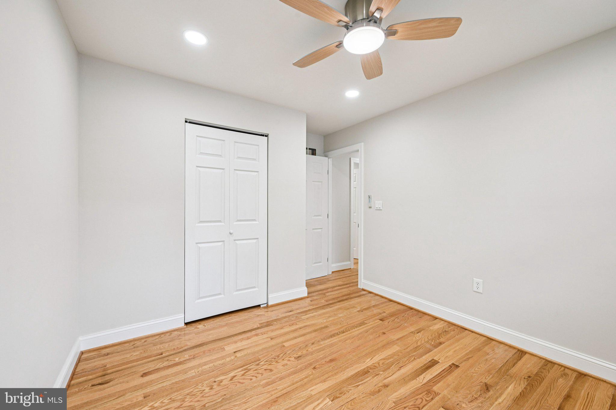 CARROLL SQUARE - Residential