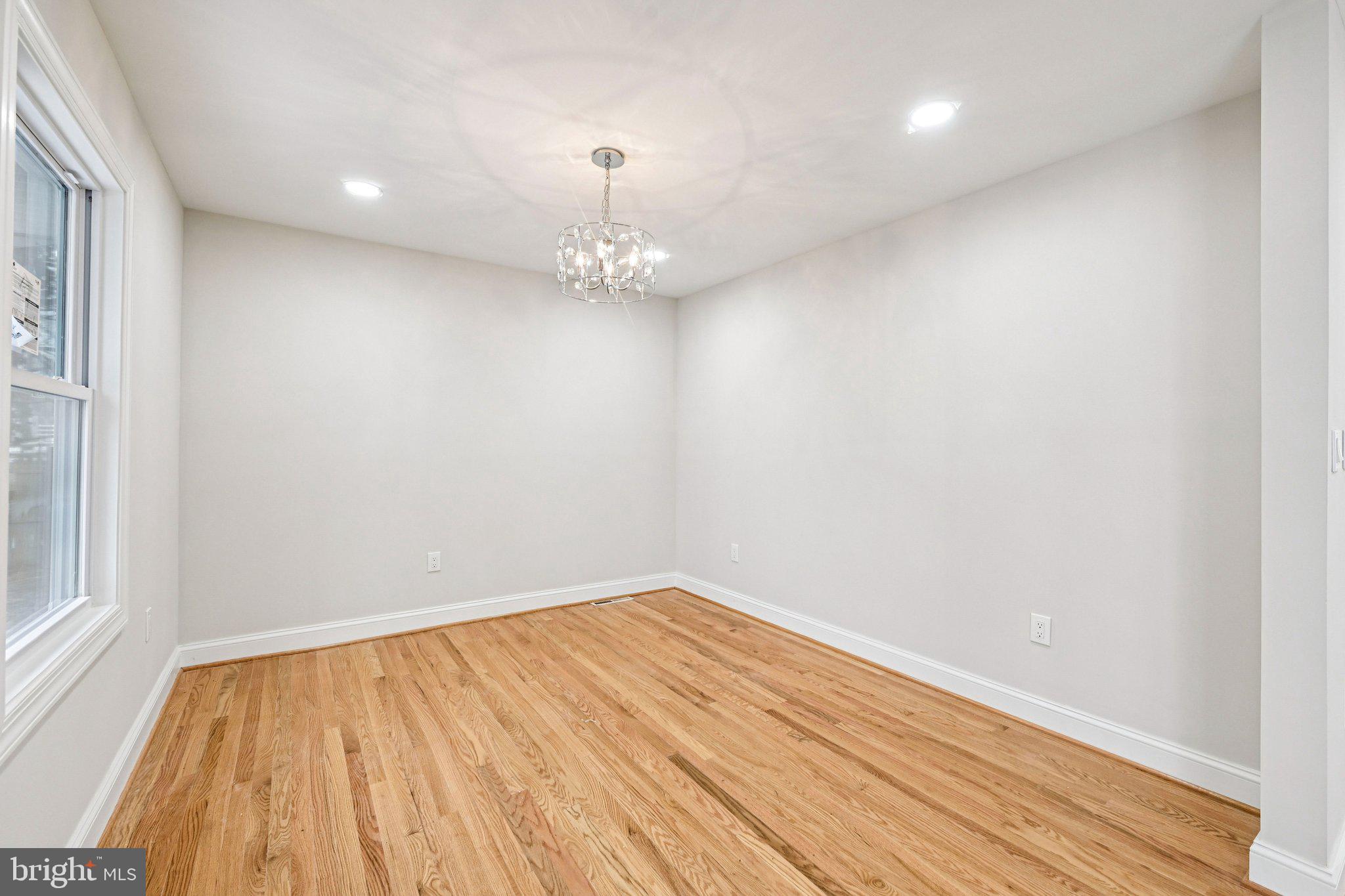 CARROLL SQUARE - Residential